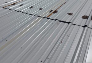 Standard Rib Metal Roof with Lifting Seams